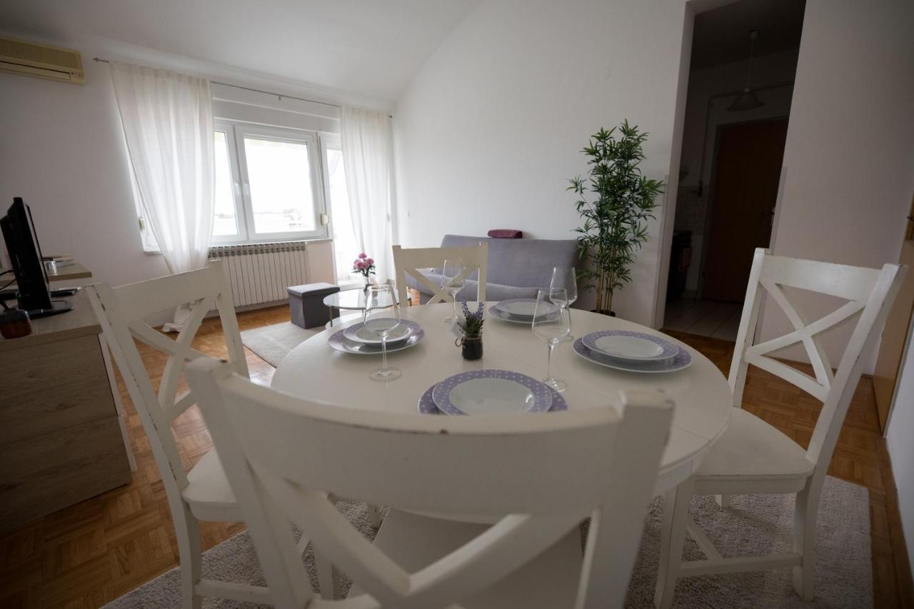 Apartman Ana Apartment Osijek Ngoại thất bức ảnh