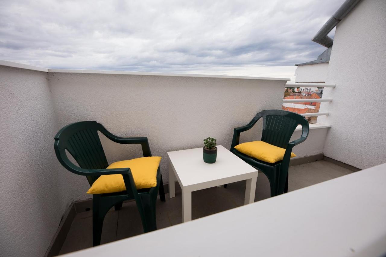 Apartman Ana Apartment Osijek Ngoại thất bức ảnh