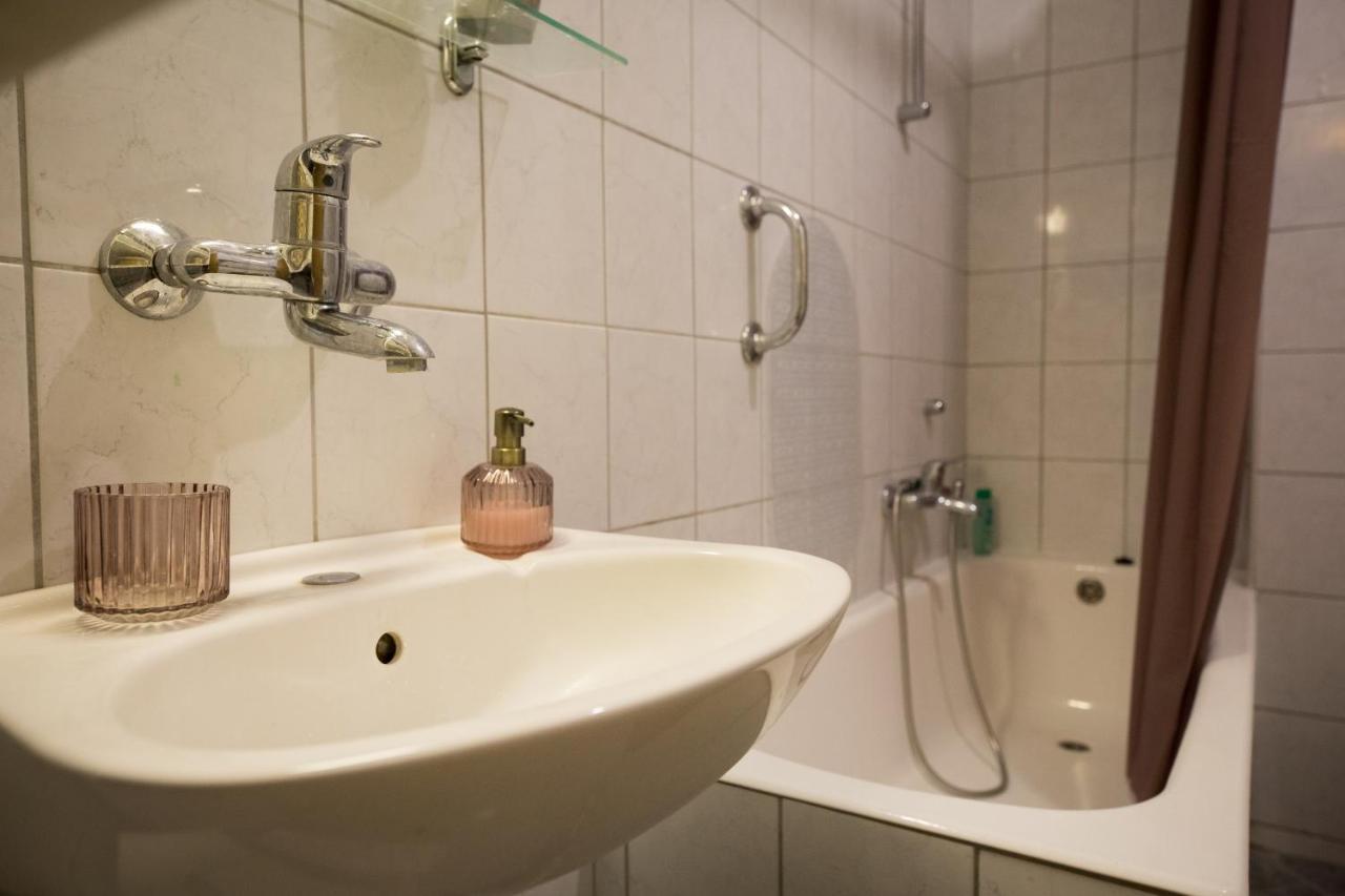 Apartman Ana Apartment Osijek Ngoại thất bức ảnh
